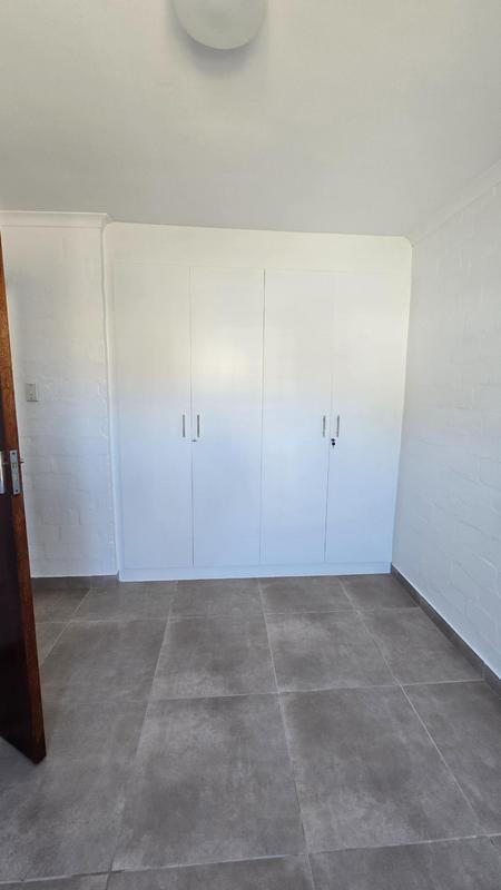 To Let 2 Bedroom Property for Rent in Thornton Western Cape